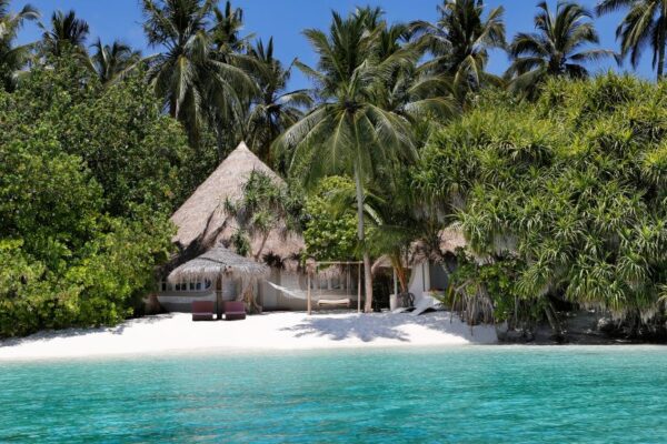 Nika Island, Maldives: A Pioneering Path towards Kindness and Longevity – Hotelier Maldives